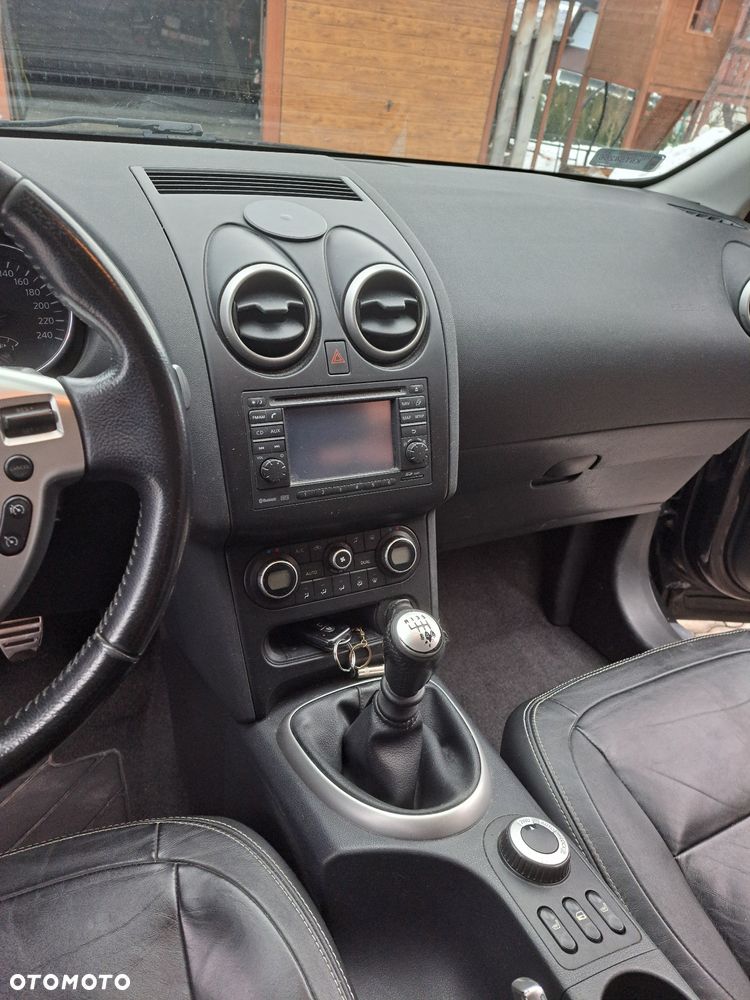 Nissan Qashqai 2.0 4x4 Tekna - 6