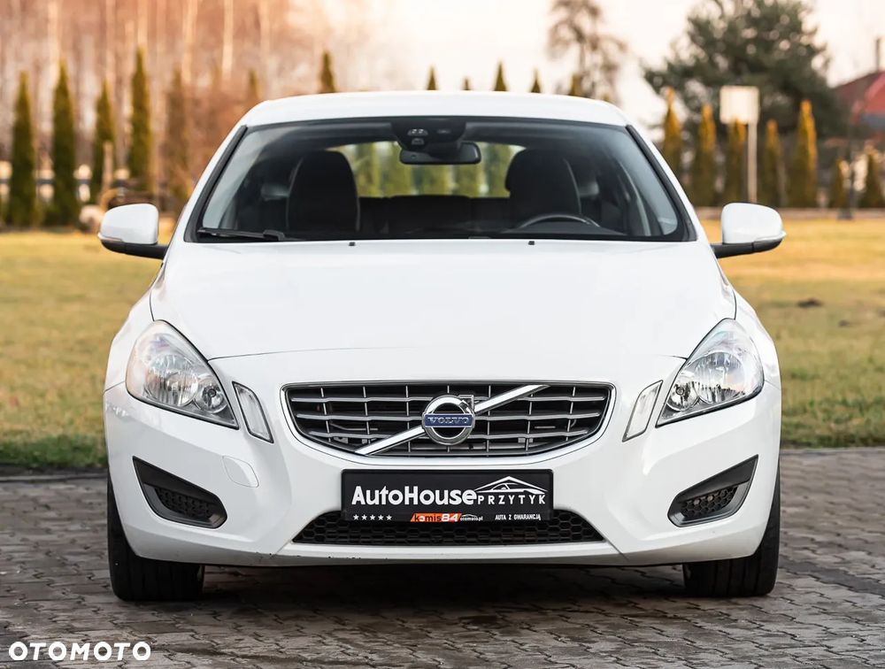 Volvo V60 2.0T Summum - 3