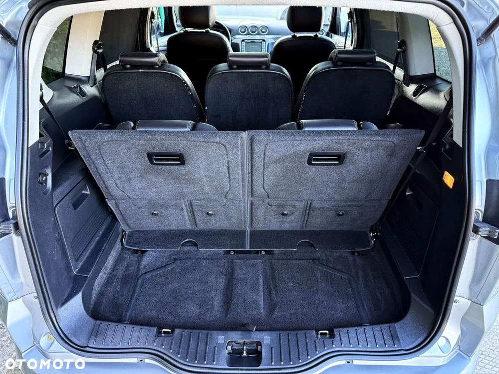 Ford S-Max - 40