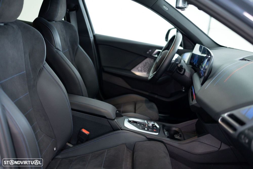 BMW 118 d Pack Desportivo M - 37
