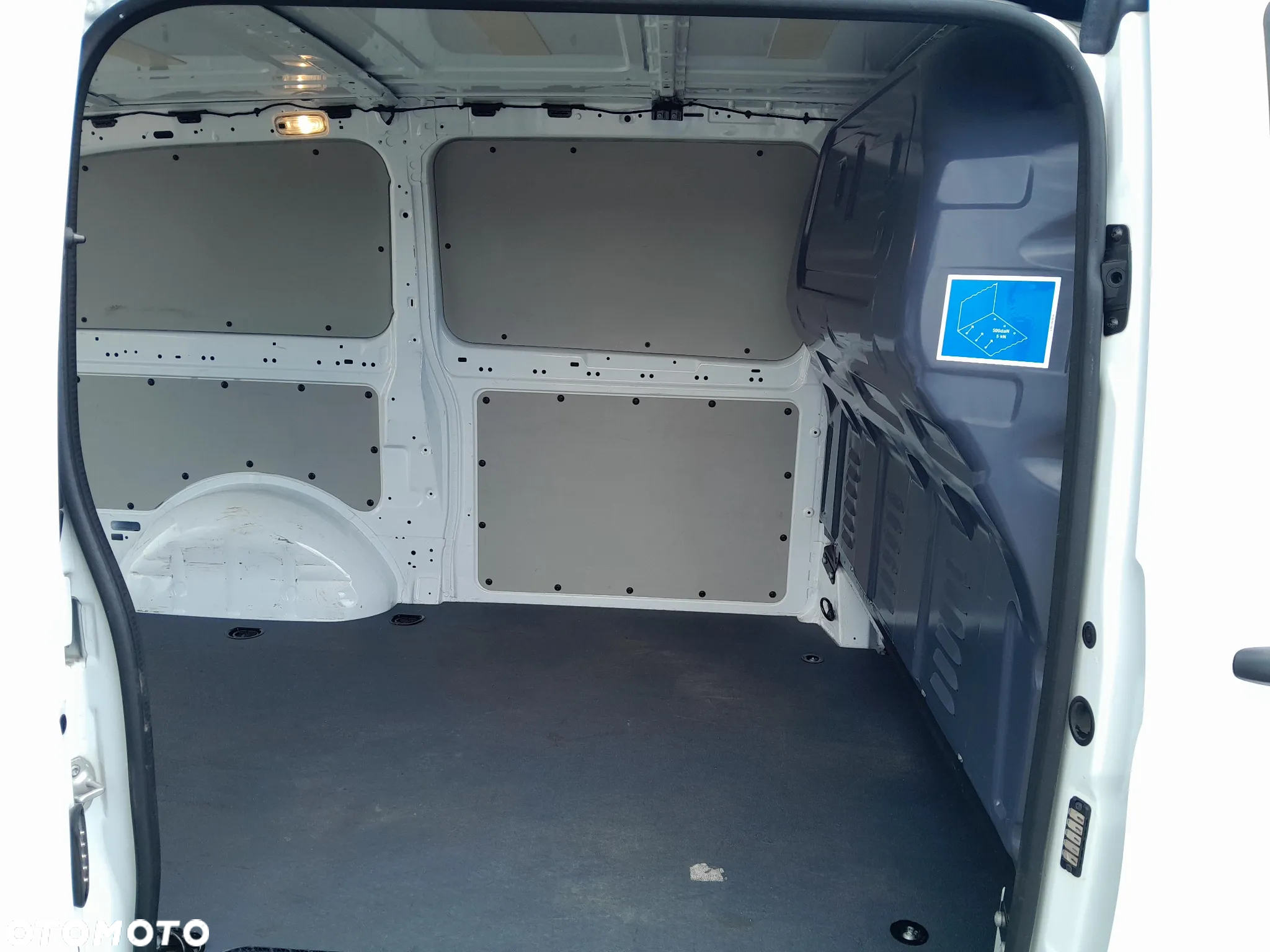 Mercedes-Benz Vito - 16