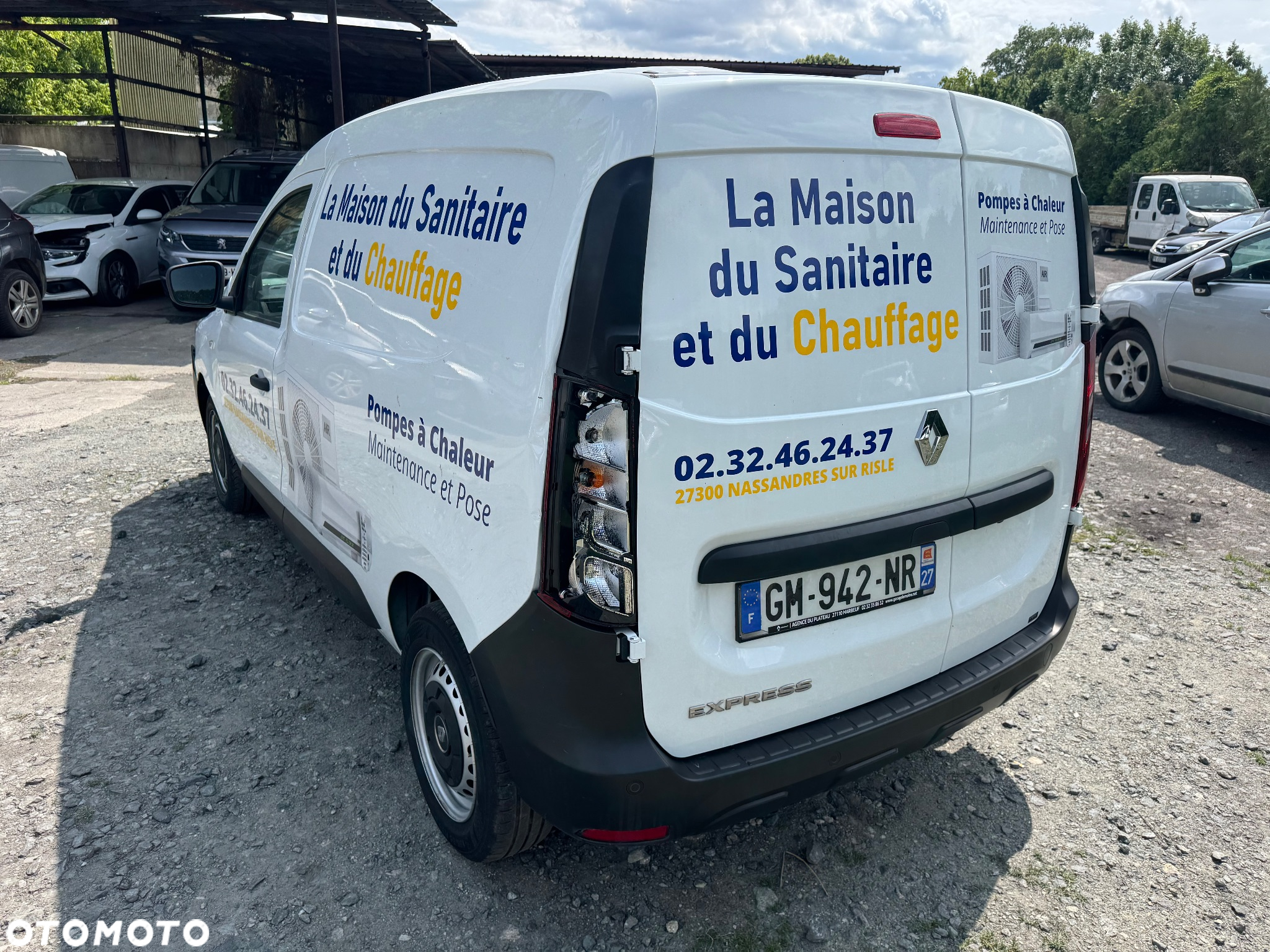 Renault EXPRESS 1.5dci KAMERA; NAWIGACJA, PÓŁ SKÓRY, CZUJNIKI PRZÓD I TYŁ świeżo sprowadzony, OKAZJA!!! - 28