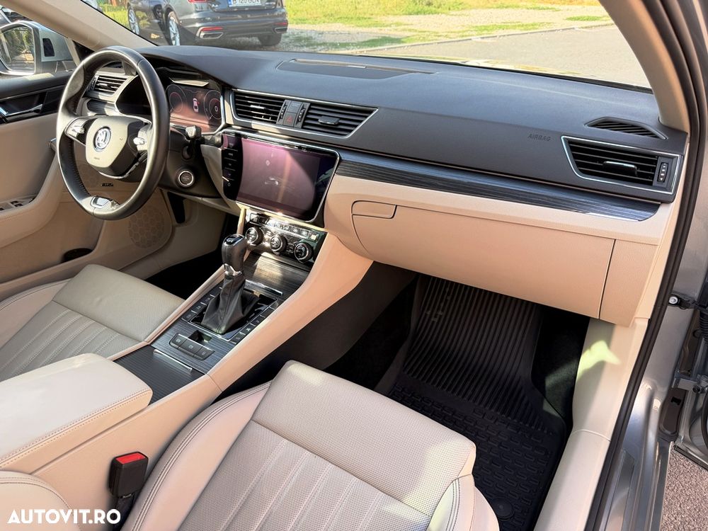 Skoda Superb 2.0 TSI 4X4 DSG Sportline - 19