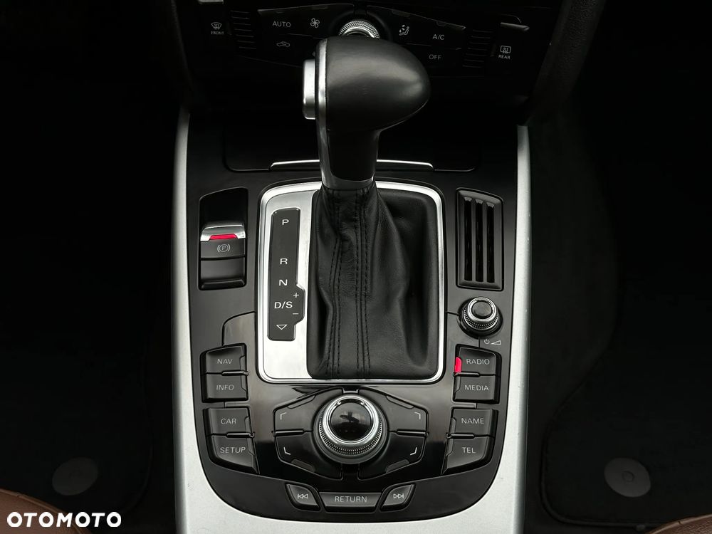 Audi A4 Avant 2.0 TDI DPF multitronic S line Sportpaket - 17