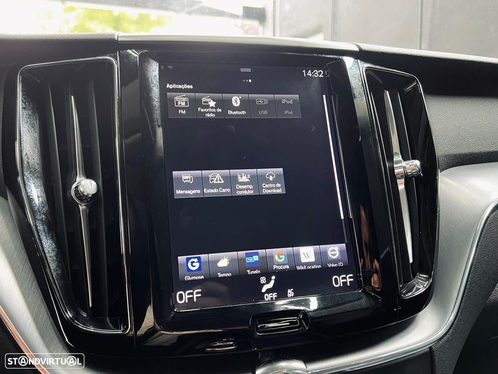 Volvo XC 60 2.0 T8 PHEV Momentum Plus AWD - 26