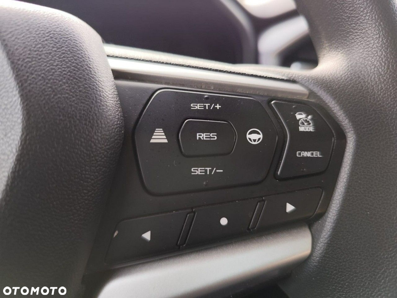 Isuzu D-Max 1.9 DC LSX - 12