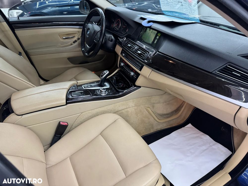 BMW Seria 5 530d xDrive - 16