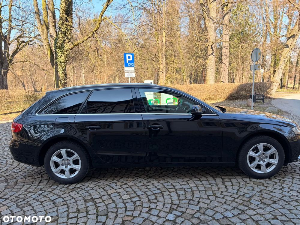 Audi A4 Avant - 8