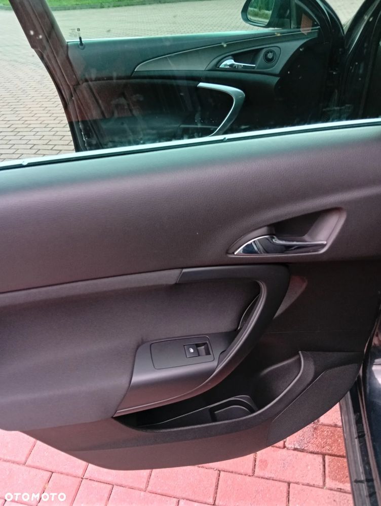 Opel Insignia - 24