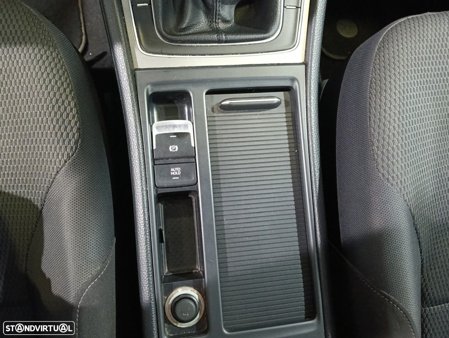 VW Golf Variant 1.6 TDi BlueMotion Confortline - 10