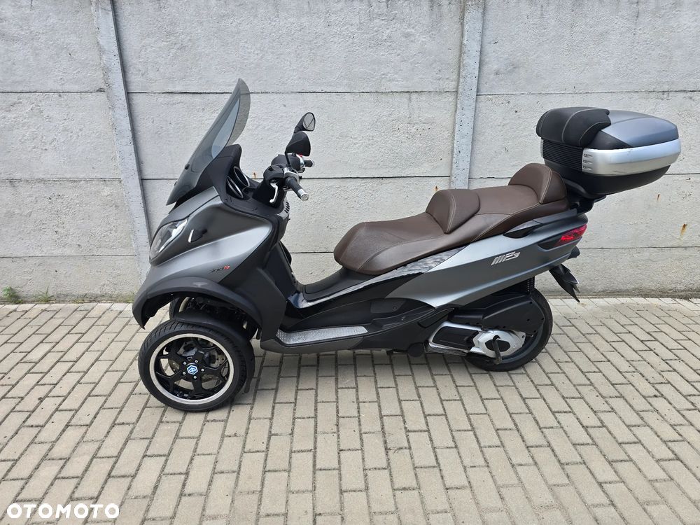 Piaggio MP-3 - 5
