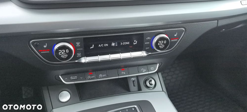 Audi Q5 35 TDI Quattro S tronic - 29
