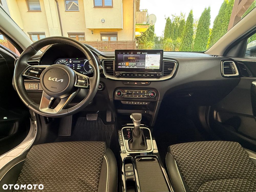 Kia XCeed 1.5 T-GDI Business Line DCT - 26
