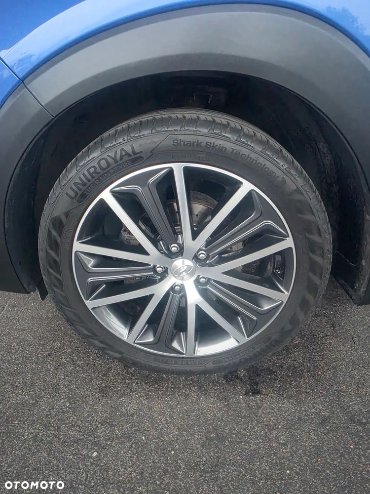 Hyundai Tucson 2.0 CRDI BlueDrive GO Plus 2WD - 21