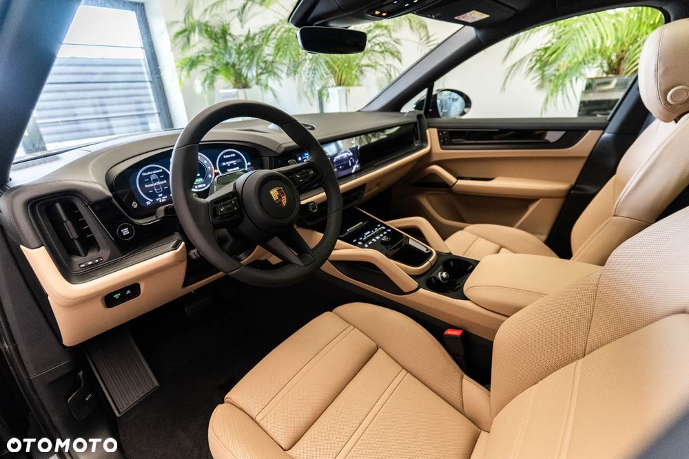 Porsche Cayenne E-Hybrid PHEV Black Edition - 10