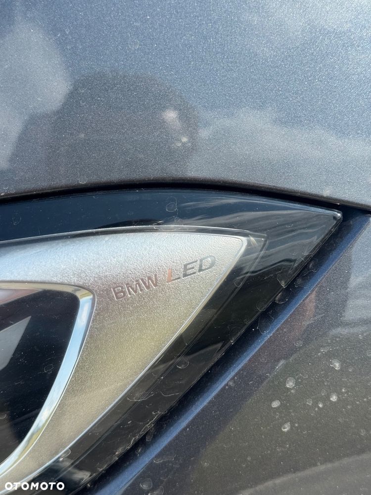 BMW Seria 3 318d Touring - 12