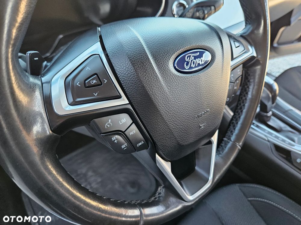 Ford Mondeo 2.0 TDCi Titanium PowerShift - 29