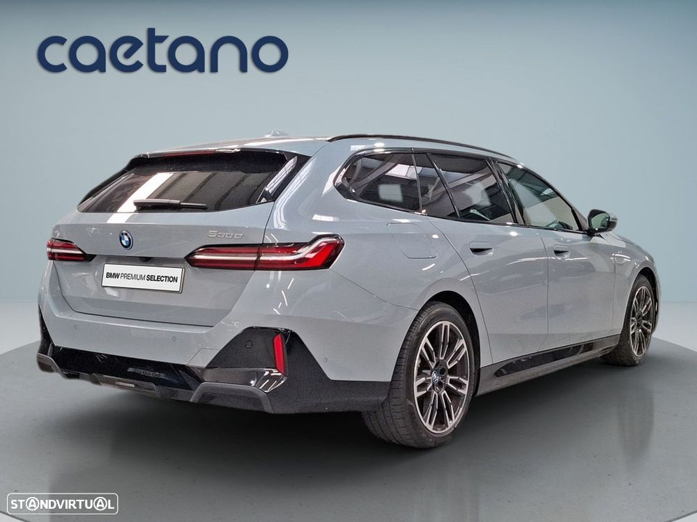 BMW 530 e Pack Desportivo M - 8
