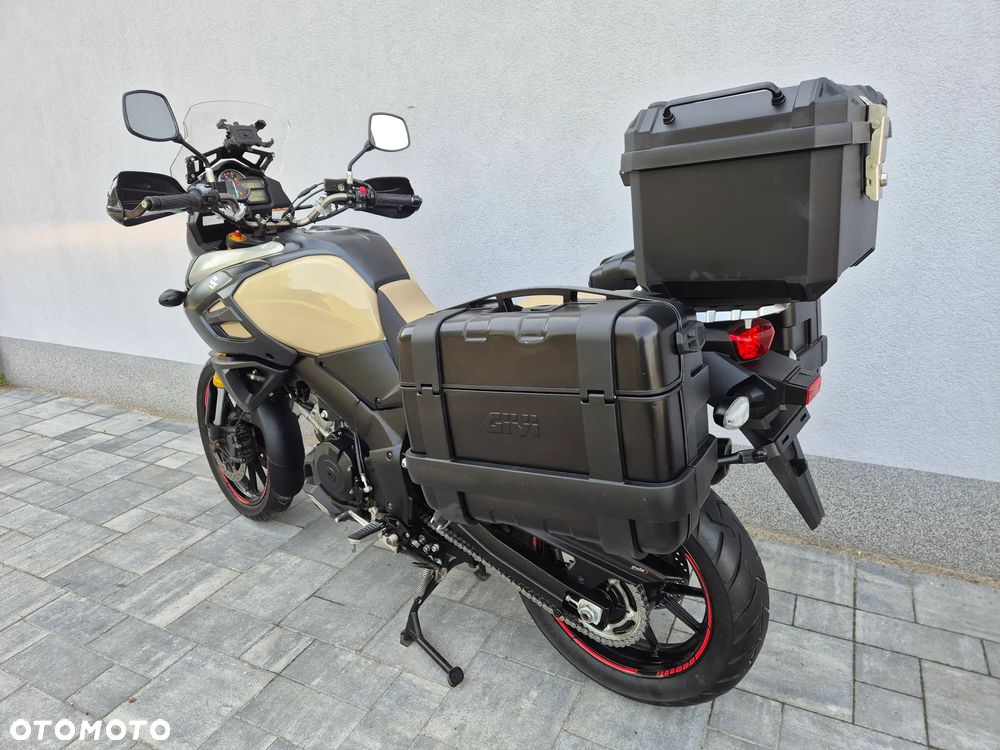 Suzuki V-STROM - 18
