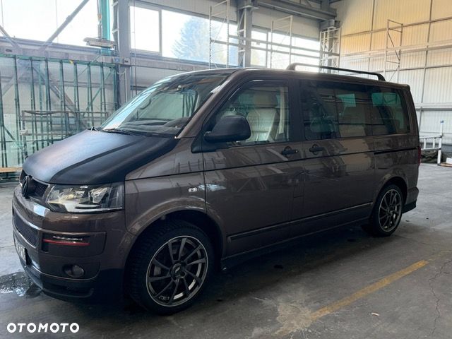 Volkswagen Multivan - 1