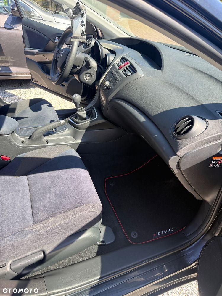 Honda Civic 1.8 Comfort - 14