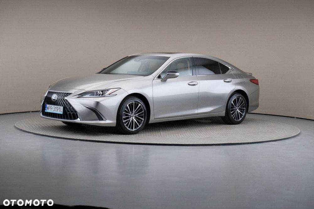 Lexus ES 300h Business Edition - 1
