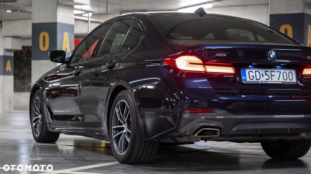 BMW Seria 5 530i xDrive mHEV M Sport sport - 4