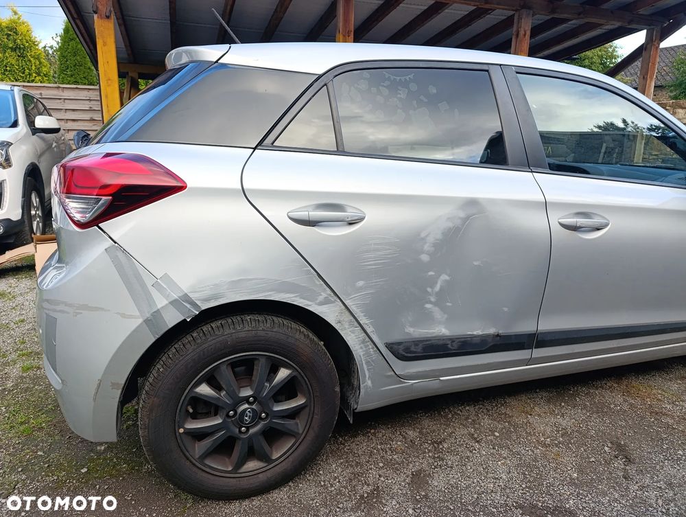 Hyundai i20 - 16