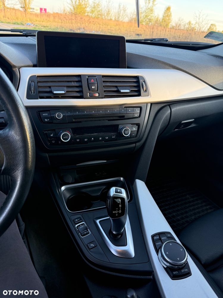 BMW Seria 3 316d - 10