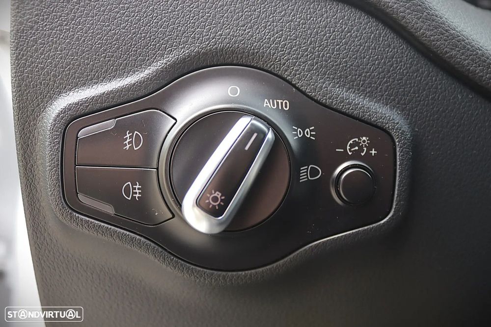 Audi Q5 2.0 TDI quattro S-line S-tronic - 29