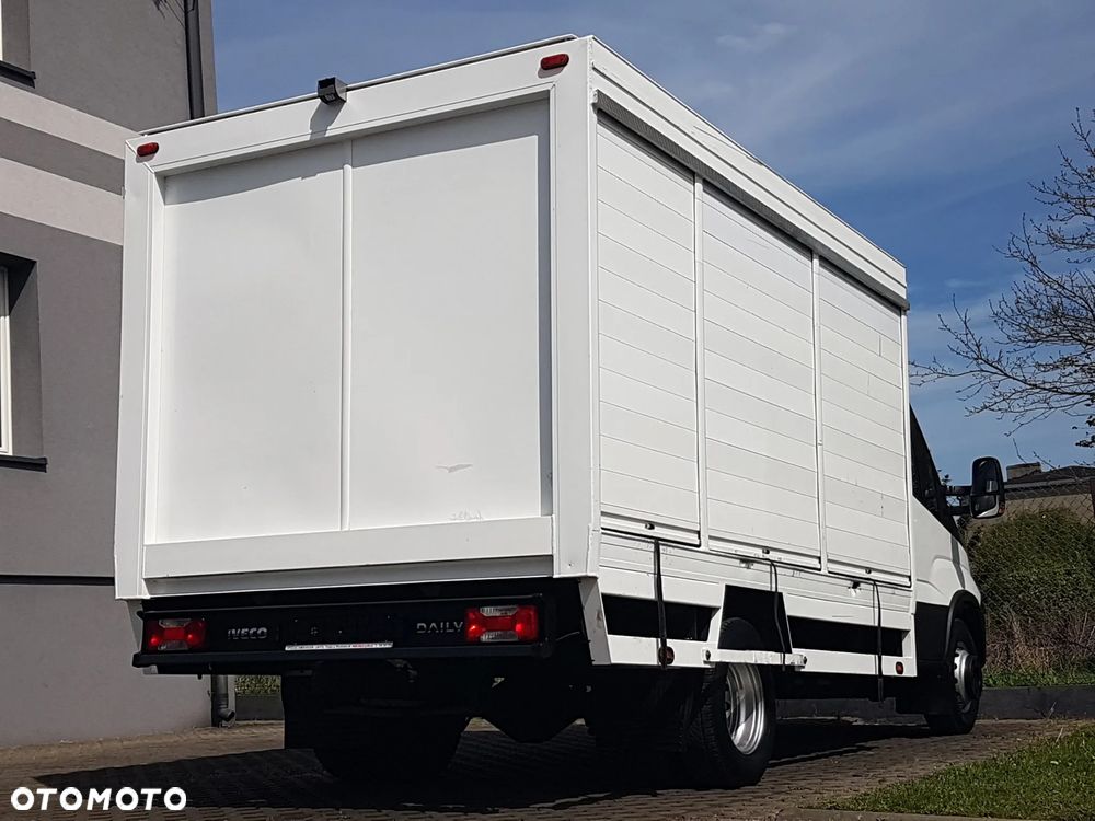 Iveco 70C18 KONTENER ROLETY BOK DO TRANSPORTU WODY 3,66x2,21x1,86 KLIMA DMC 7000KG RAMA PODWOZIE - 28