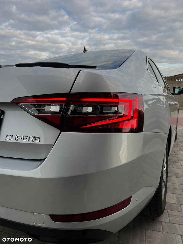 Skoda Superb 1.5 TSI ACT DSG Sportline - 7
