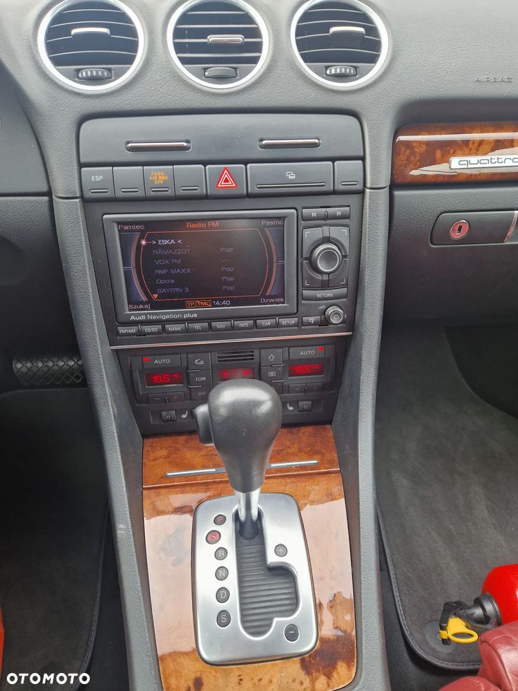 Audi A4 Cabrio 3.2 FSI quattro tiptronic - 12