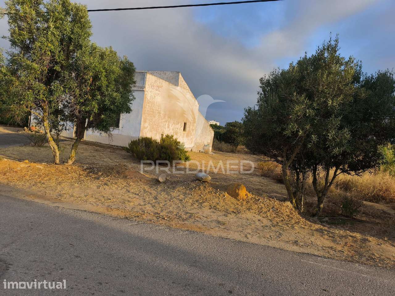 Albufeira - Moradia com terreno misto A Dois Passos da Praia da Fal... - Grande imagem: 2/15