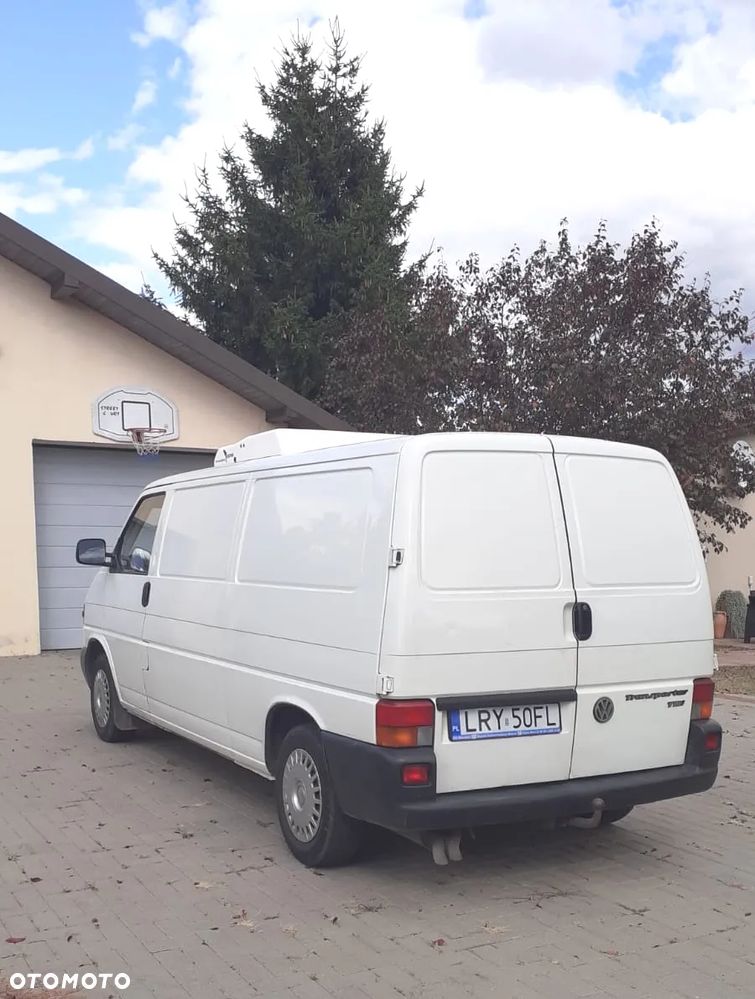 Volkswagen Transporter - 4