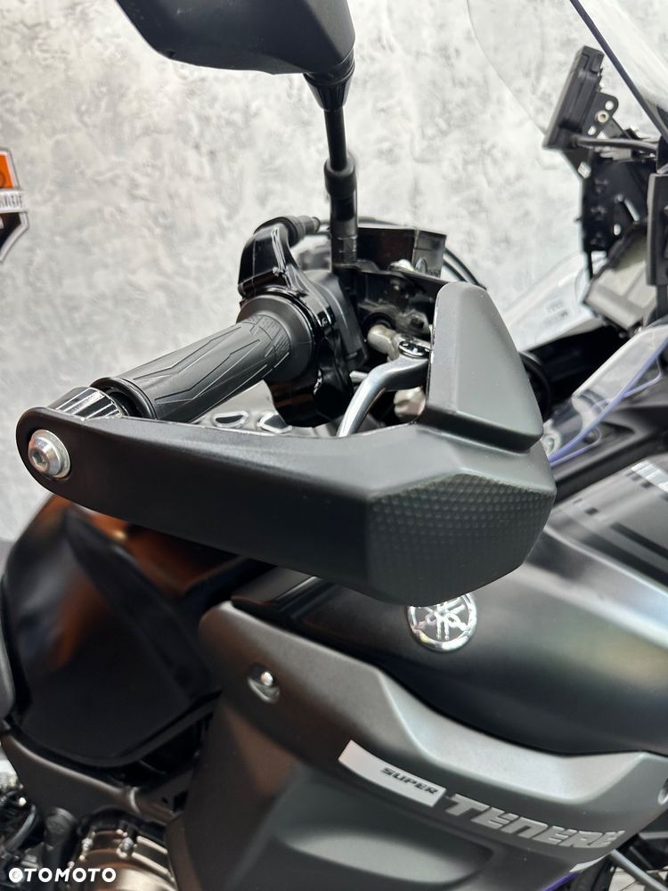 Yamaha Super Tenere - 32