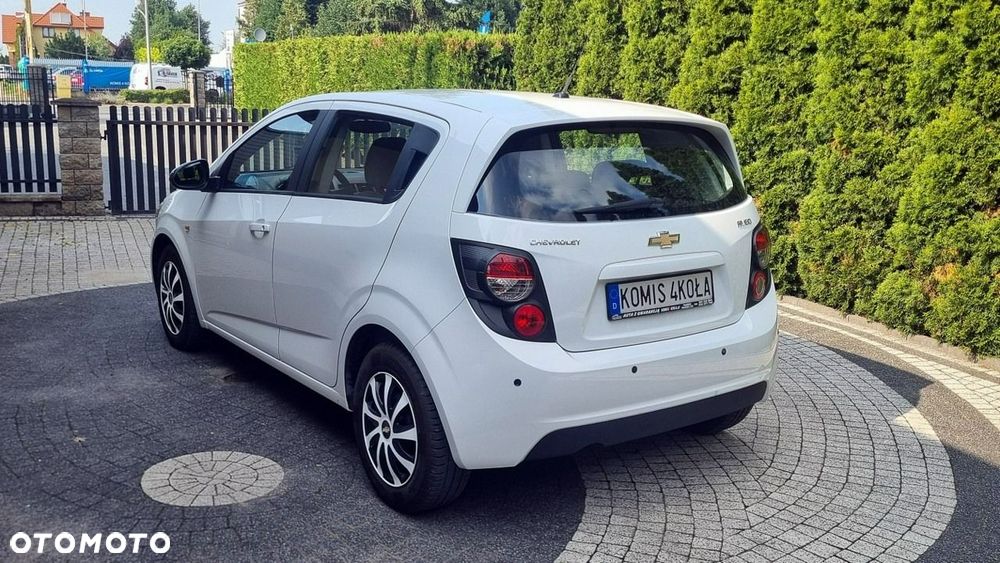 Chevrolet Aveo - 5