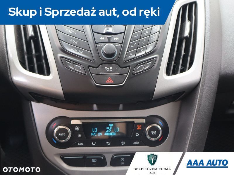 Ford Focus SW - 15