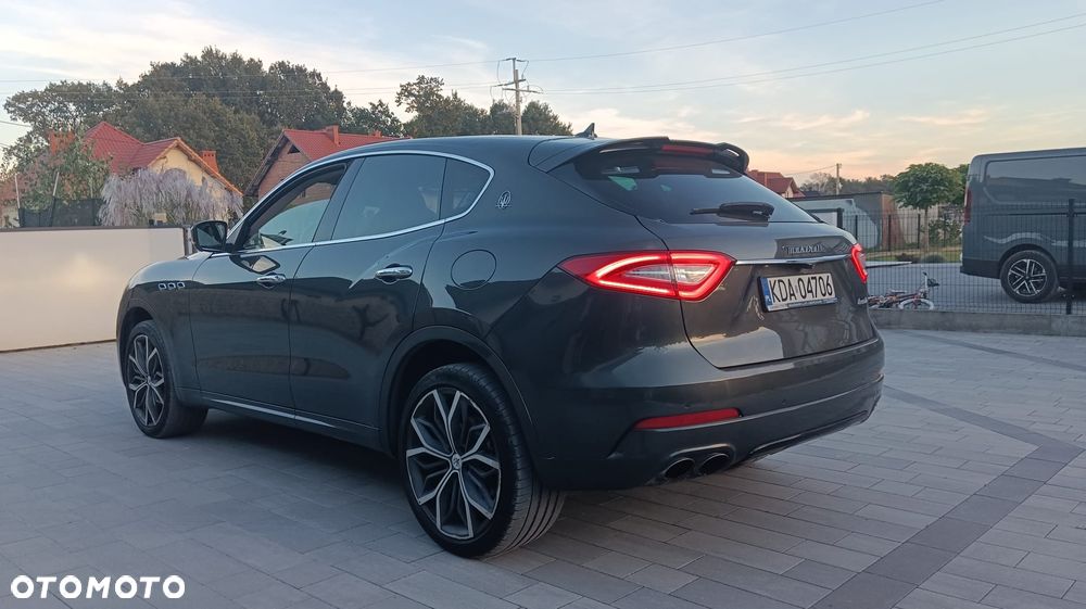 Maserati Levante - 8