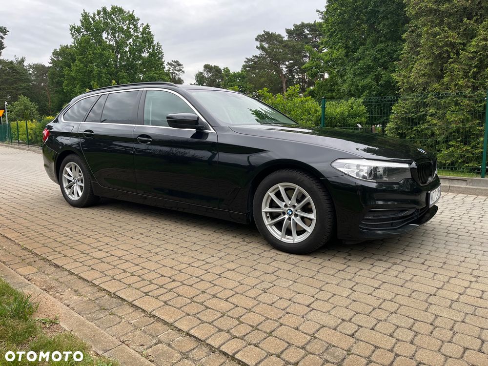 BMW Seria 5 518d - 15