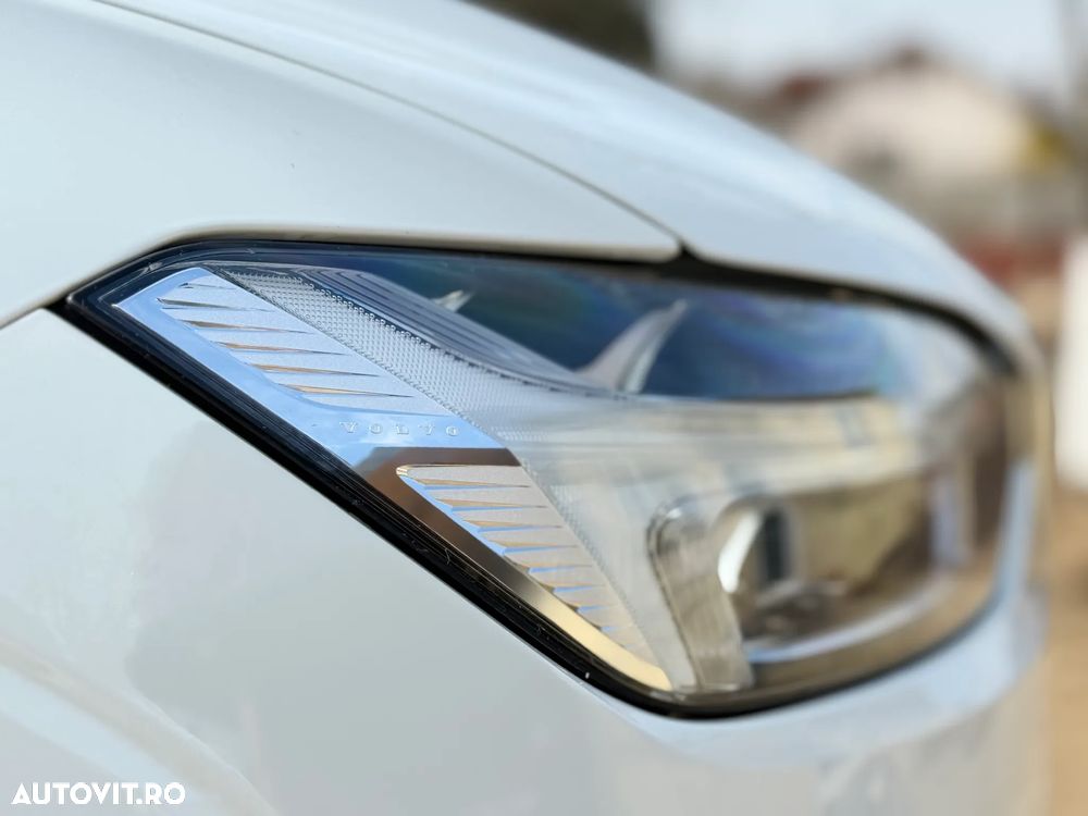 Volvo XC 60 T5 Geartronic RDesign - 35