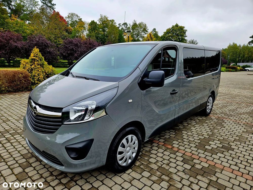 Opel Vivaro - 1