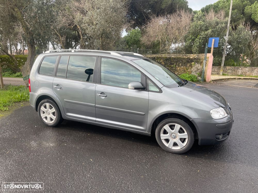 VW Touran 2.0 TDI Highline EC 7L - 1