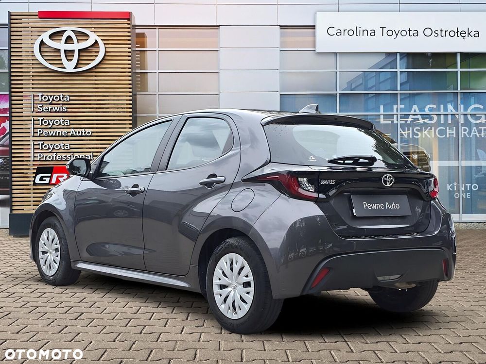 Toyota Yaris - 4