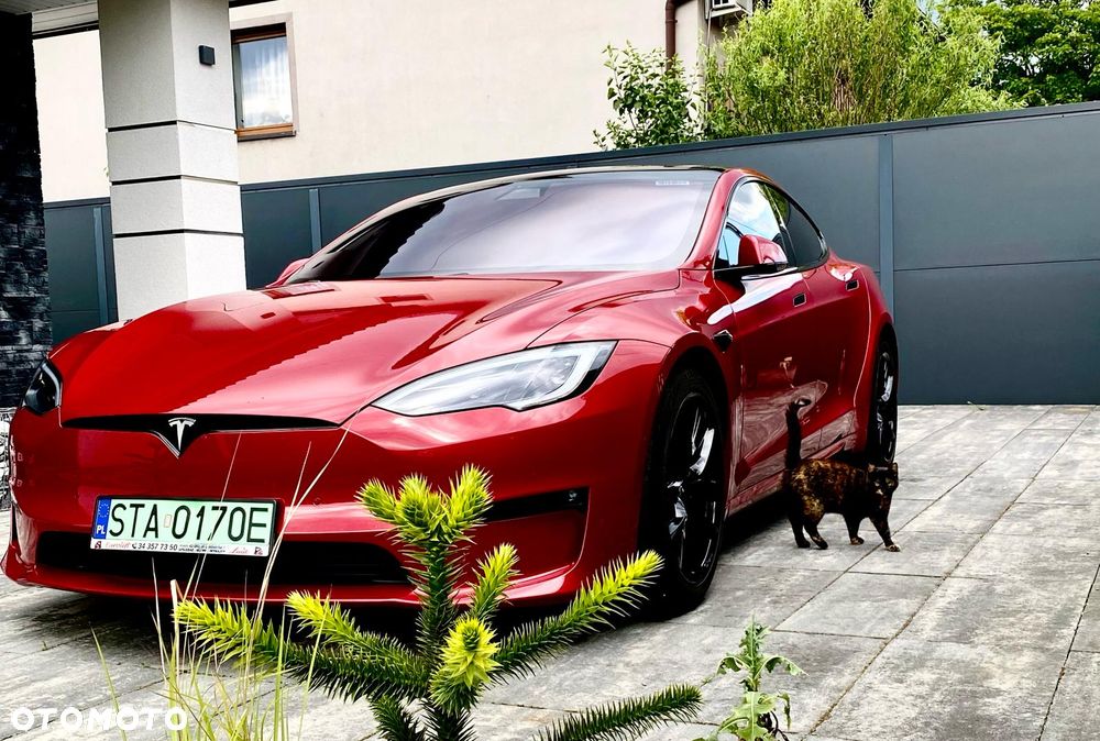 Tesla Model S - 3