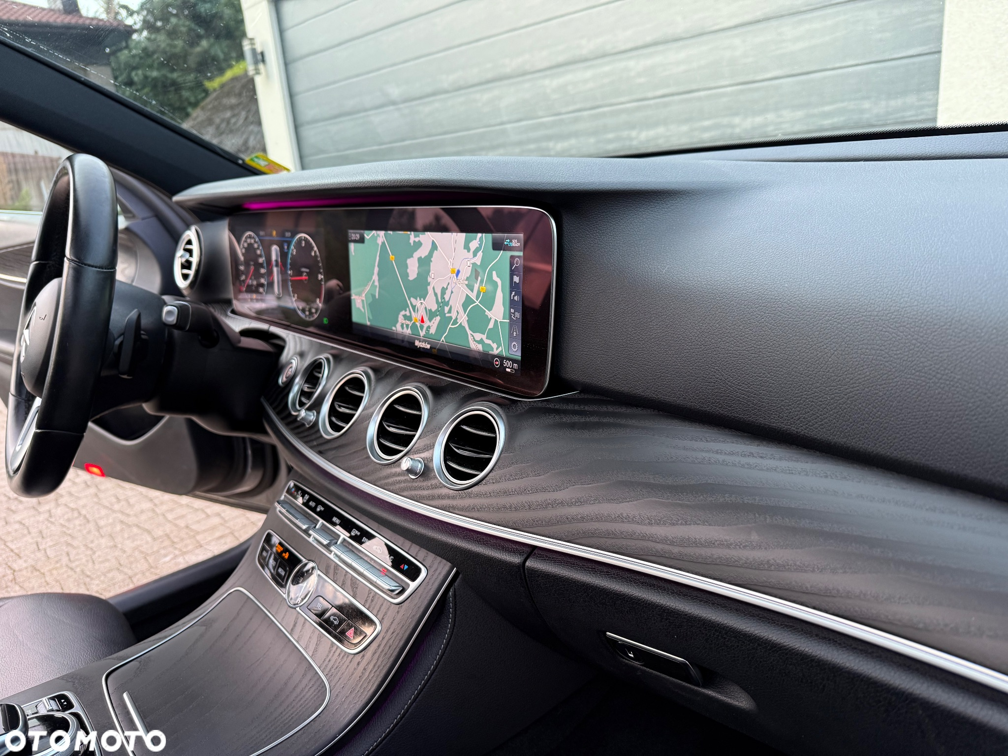 Mercedes-Benz Klasa E 220 d 4Matic T All-Terrain 9G-TRONIC Exclusive - 22