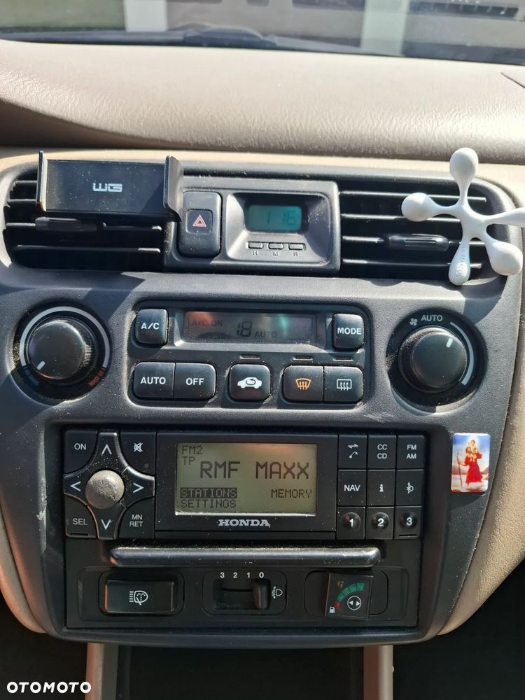 Honda Accord 3.0i ES - 20