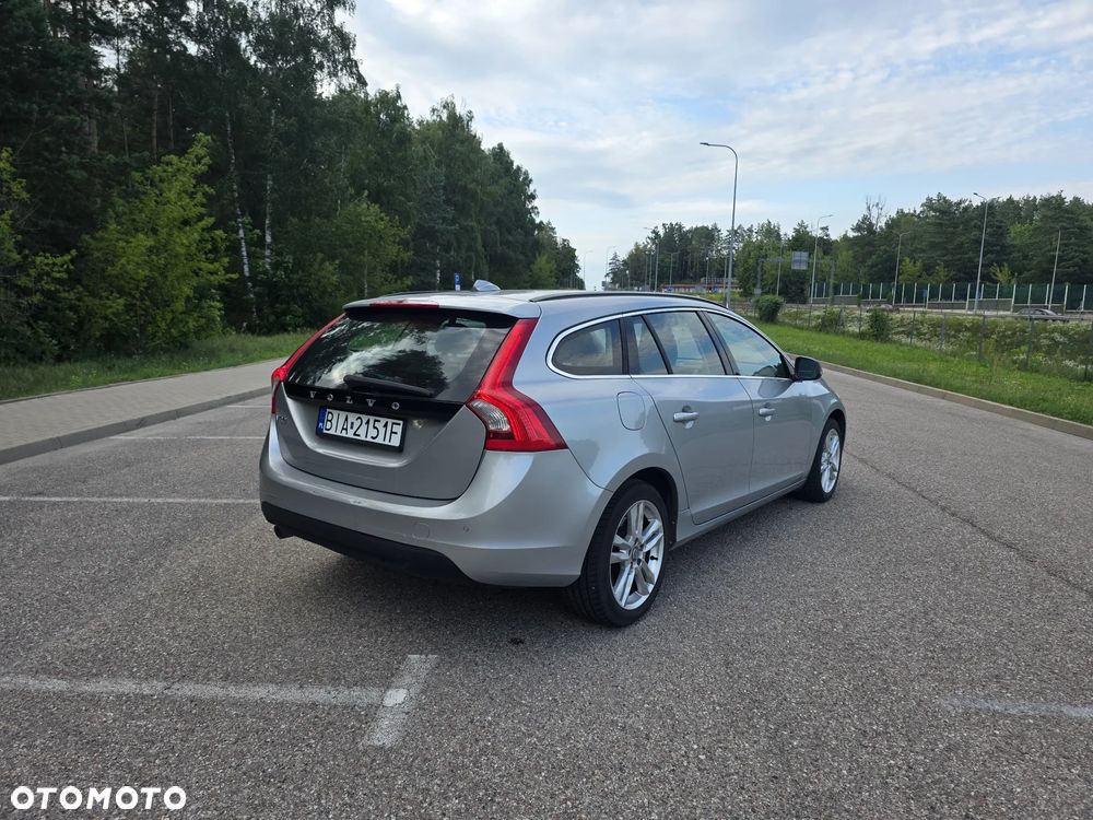 Volvo V60 D2 Edition - 10