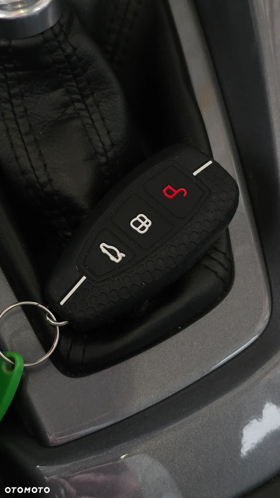 Ford Focus 1.6 EcoBoost Titanium - 37