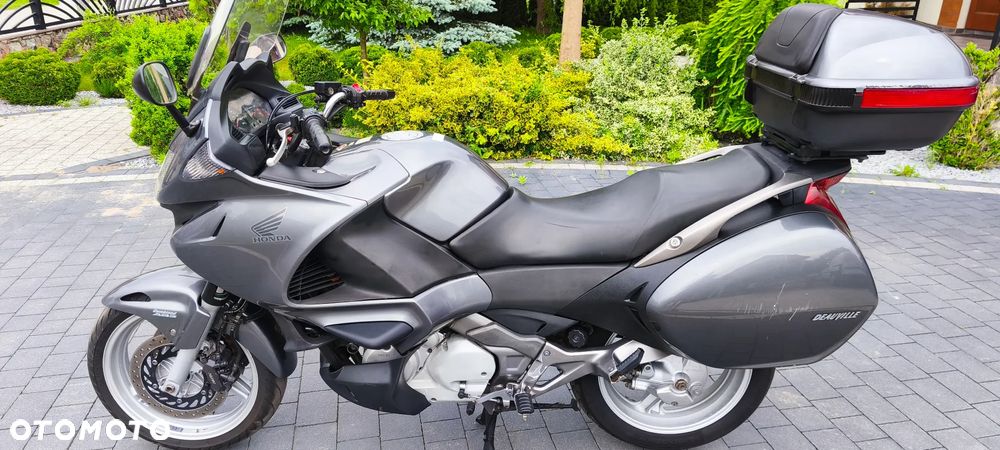 Honda Deauville - 11